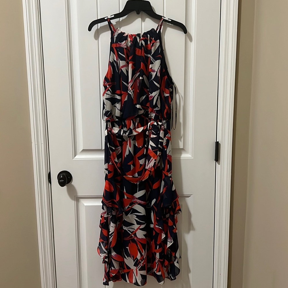 NWT size 4 Vince Camuto sleeveless multicolored summer dress